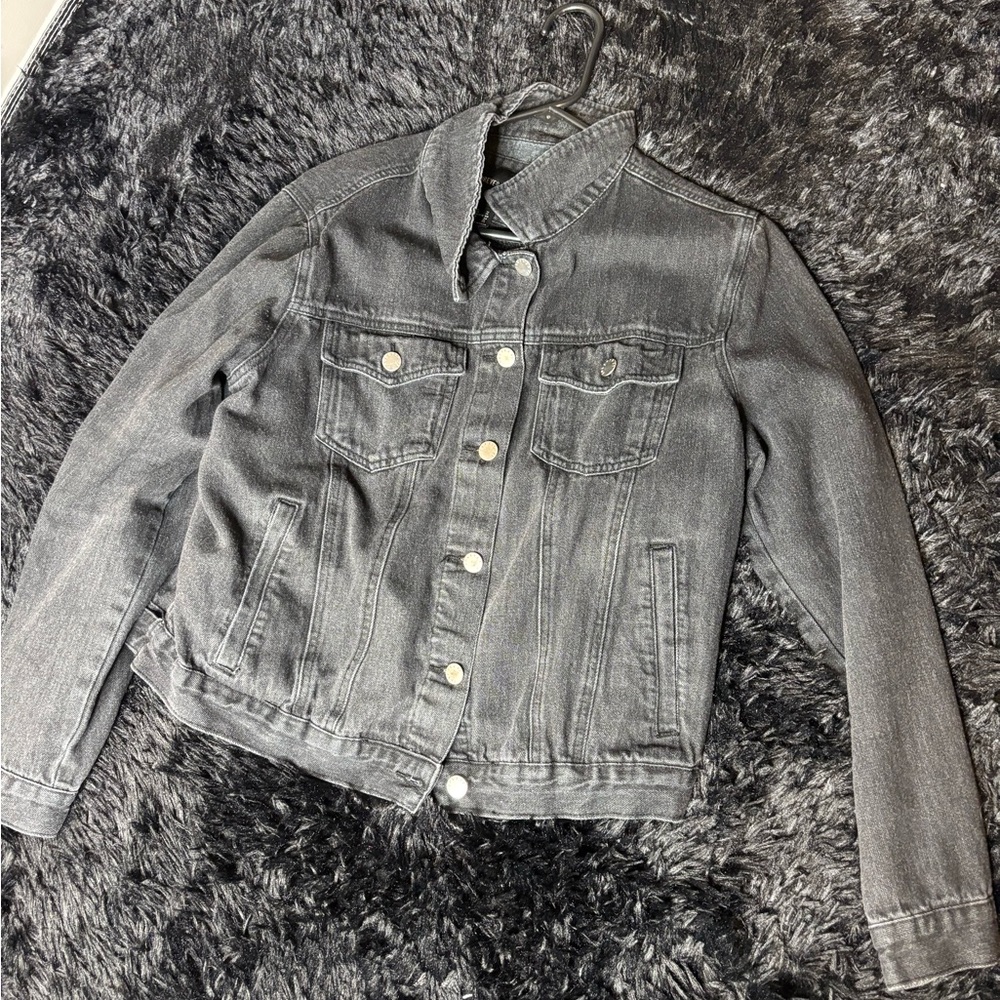 Women's Gray Denim Jacket